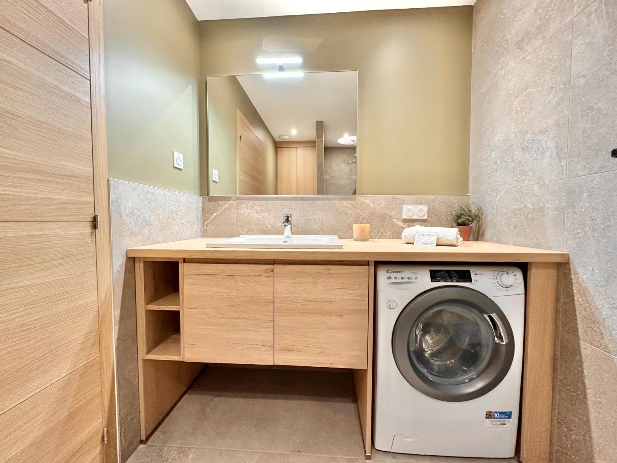 Apartment La Rose Pastel - Parking - Hyper Centre - Neuf